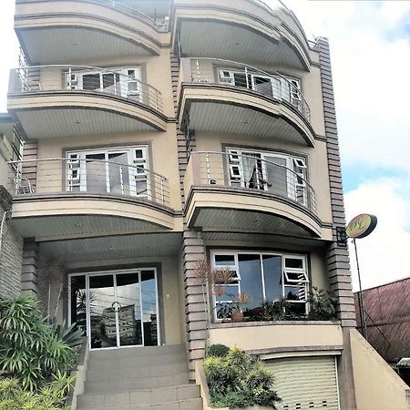 Rl Veranda Suite Baguio City Bagian luar foto